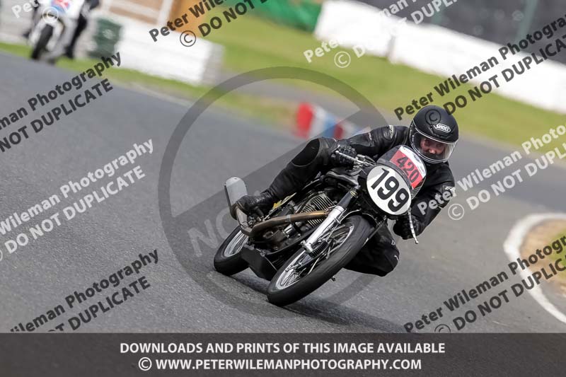 Vintage motorcycle club;eventdigitalimages;mallory park;mallory park trackday photographs;no limits trackdays;peter wileman photography;trackday digital images;trackday photos;vmcc festival 1000 bikes photographs